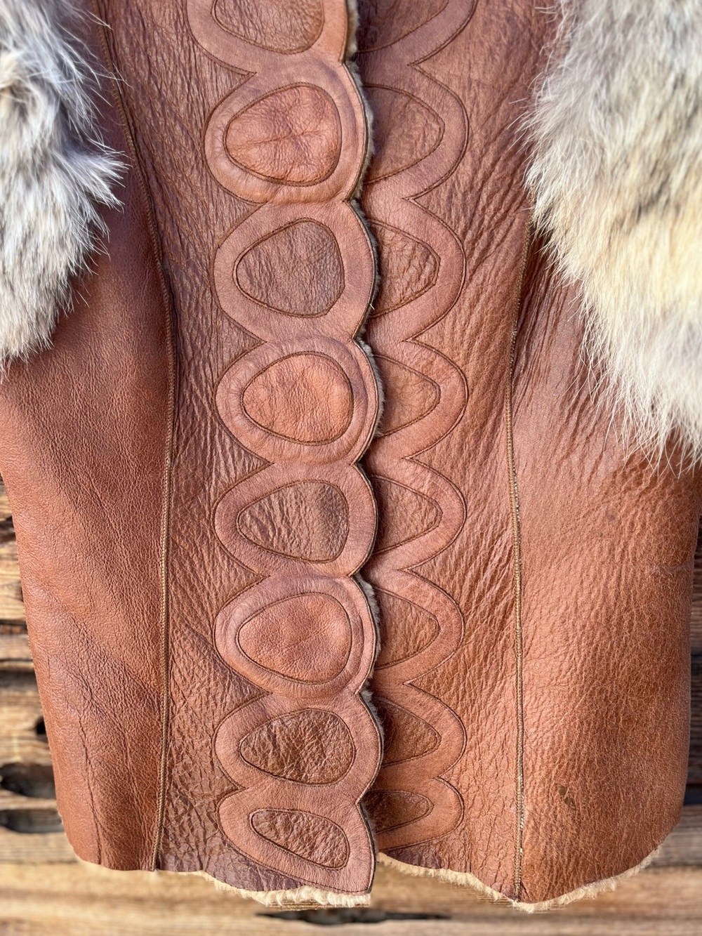VINTAGE | EB International Leather Shearling Lined Vest W/ Coyote Fur Trim 4 - Picture 3 of 11